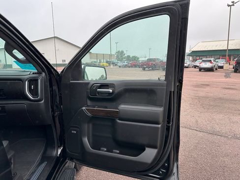 Used 2019 GMC Sierra 1500 SLT w/ SLT Premium Plus Package AWD/4WD image 28