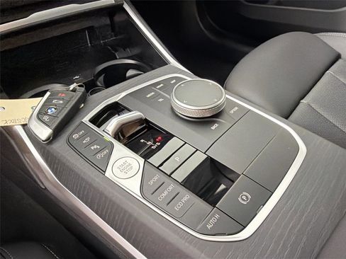 New 2026 BMW 330i Sedan w/ M Sport Package RWD image 16