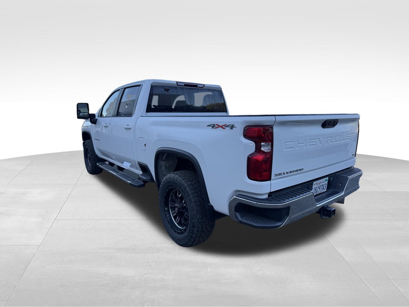 Used 2024 Chevrolet Silverado 3500 LT w/ Convenience Package AWD/4WD image 5