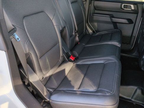 New 2025 Ford Bronco Badlands image 22