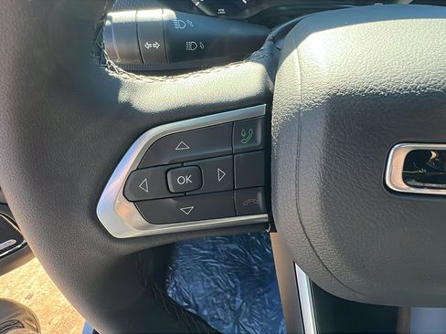 New 2026 Jeep Compass Latitude image 26