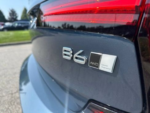 Used 2023 Volvo S90 B6 Ultimate w/ Lounge Package AWD/4WD image 12