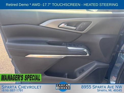 Used 2025 Chevrolet Traverse LT AWD/4WD image 11