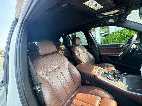 Used 2022 BMW X5 xDrive40i AWD/4WD image 42