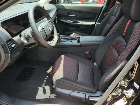 New 2026 Nissan Sentra SR FWD image 17