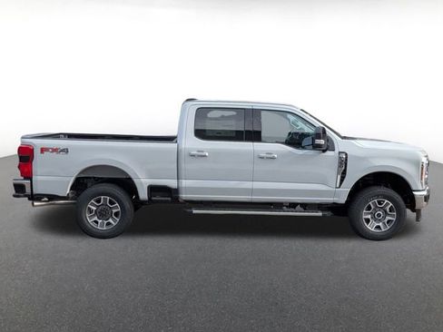 New 2026 Ford F350 Lariat w/ FX4 Off-Road Package image 2