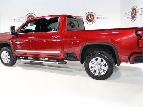 Used 2025 Chevrolet Silverado 2500 High Country w/ Technology Package AWD/4WD image 44