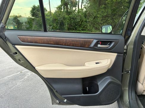 Used 2015 Subaru Outback 2.5i Limited AWD/4WD image 13