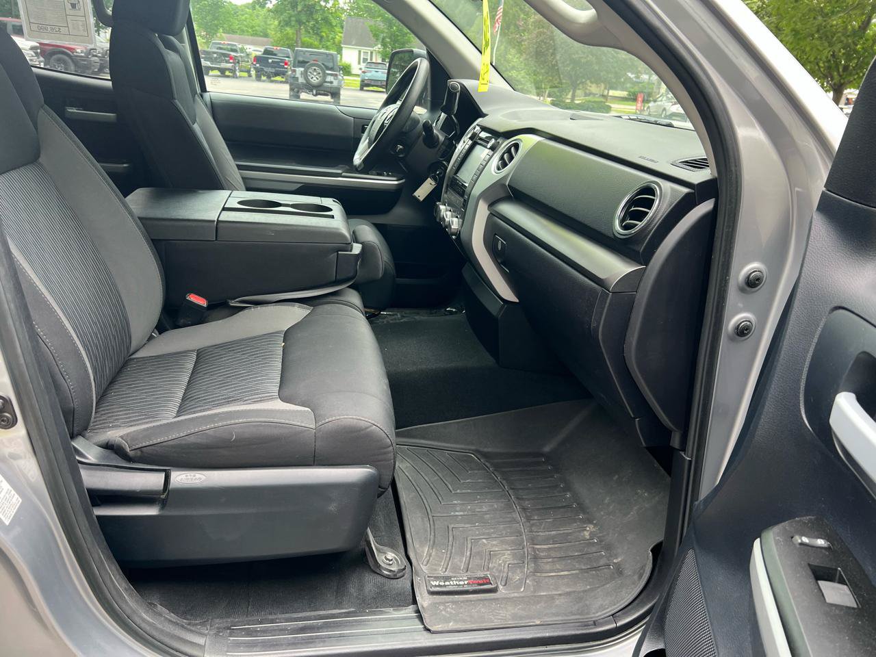 Used 2016 Toyota Tundra SR AWD/4WD image 13