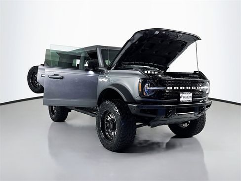 Used 2021 Ford Bronco Wildtrak image 28