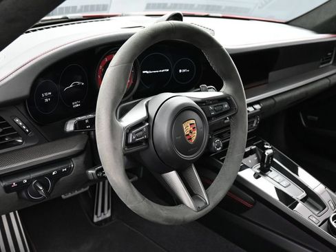 Used 2024 Porsche 911 Carrera GTS RWD image 17