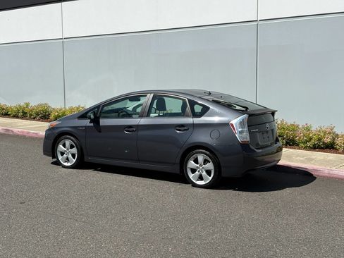Used 2010 Toyota Prius Five FWD image 4