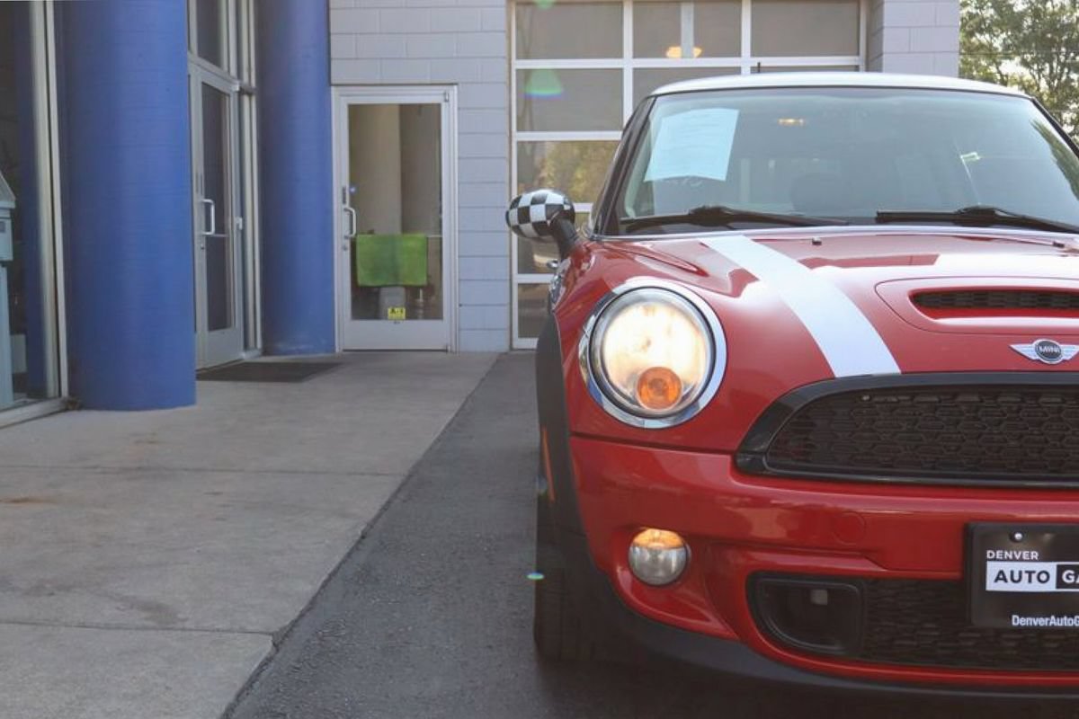 Used 2012 MINI Cooper S w/ Cold Weather Pkg FWD image 26