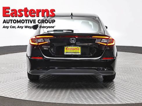 Used 2024 Honda Civic LX image 6