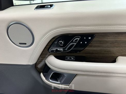 Used 2018 Land Rover Range Rover Supercharged image 40