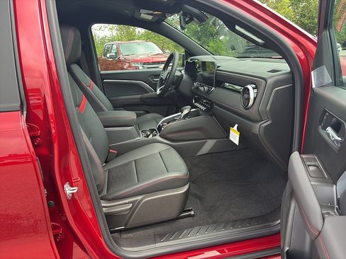 New 2026 Chevrolet Colorado Z71 w/ Z71 Convenience Package 2 AWD/4WD image 17