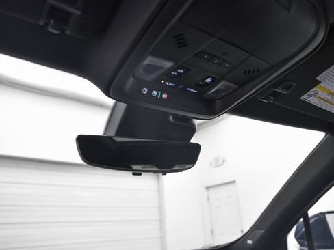 Used 2019 Cadillac XT4 Premium Luxury image 18