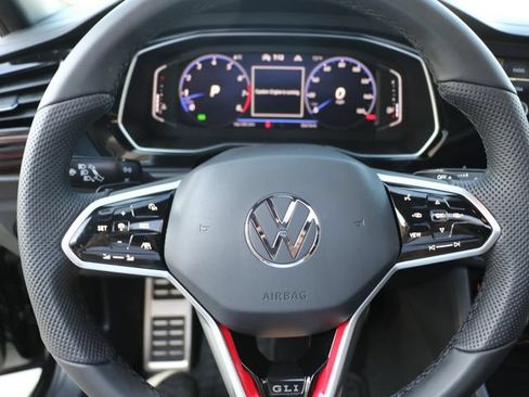 Used 2022 Volkswagen Jetta GLI Autobahn FWD image 25