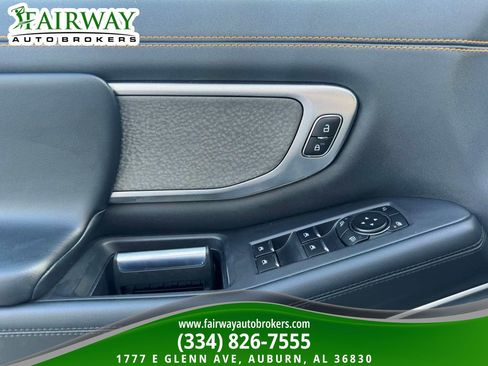 Used 2025 Ford Expedition Tremor AWD/4WD image 16