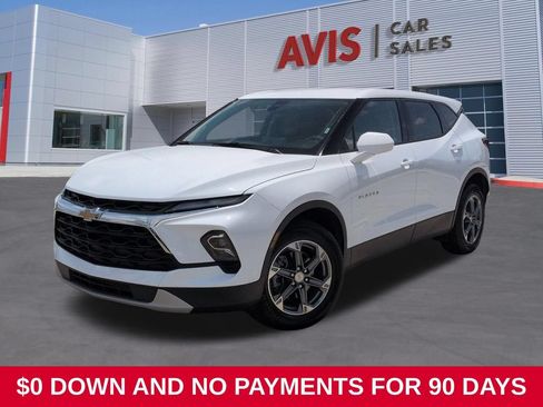 Used 2025 Chevrolet Blazer LT FWD image 1