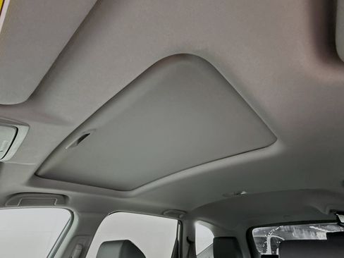 Certified 2021 Honda CR-V Touring image 27