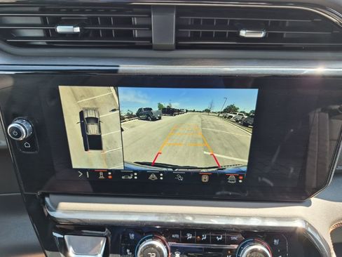 New 2026 GMC Sierra 2500 AT4 w/ AT4 Premium Plus Package image 45