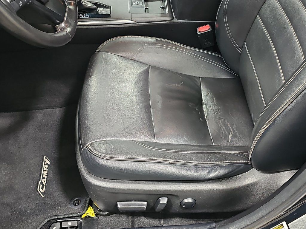 Used 2016 Toyota Camry XLE FWD image 31