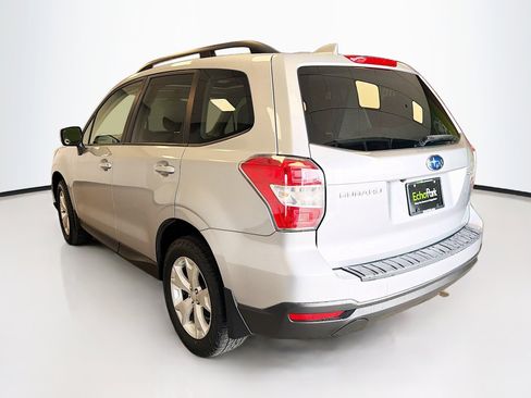 Used 2016 Subaru Forester 2.5i Premium w/ All-Weather Package AWD/4WD image 5