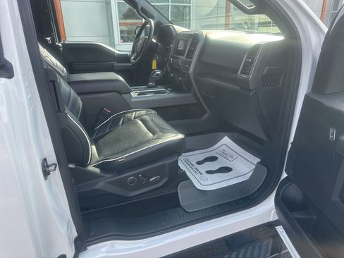 Used 2018 Ford F150 XLT w/ Equipment Group 302A Luxury image 13