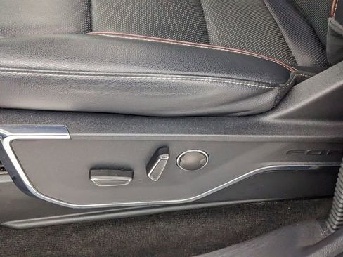 Certified 2022 Ford F150 Lariat w/ Equipment Group 502A High image 27