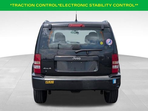 Used 2011 Jeep Liberty Sport AWD/4WD image 7