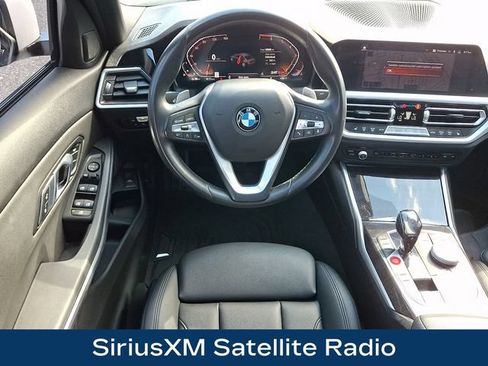 Used 2019 BMW 330i xDrive Sedan w/ Convenience Package AWD/4WD image 3