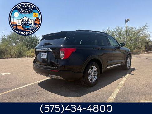 Used 2023 Ford Explorer XLT w/ Equipment Group 202A RWD image 5