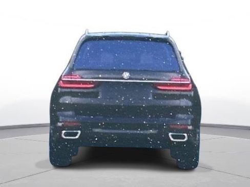 Used 2025 BMW X7 xDrive40i AWD/4WD image 13