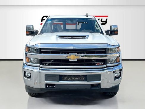 Used 2019 Chevrolet Silverado 2500 LTZ w/ Duramax Plus Package AWD/4WD image 2