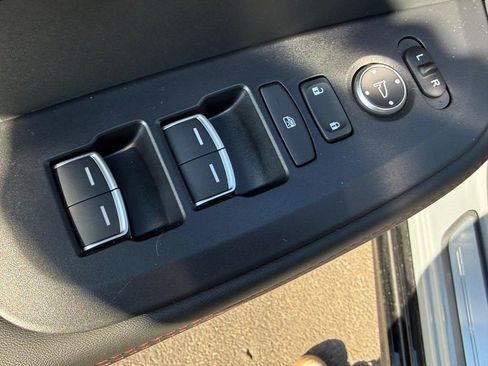 Certified 2025 Acura ADX A-Spec image 18