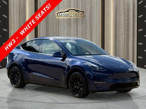 Used 2023 Tesla Model Y Long Range AWD/4WD image 1