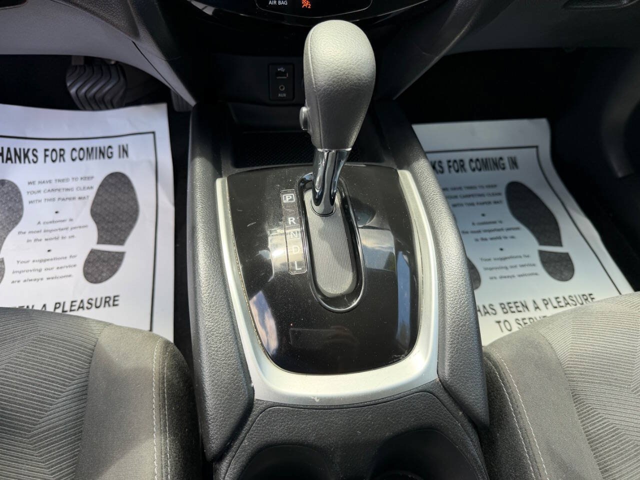 Used 2016 Nissan Rogue S w/ Appearance Package FWD image 12