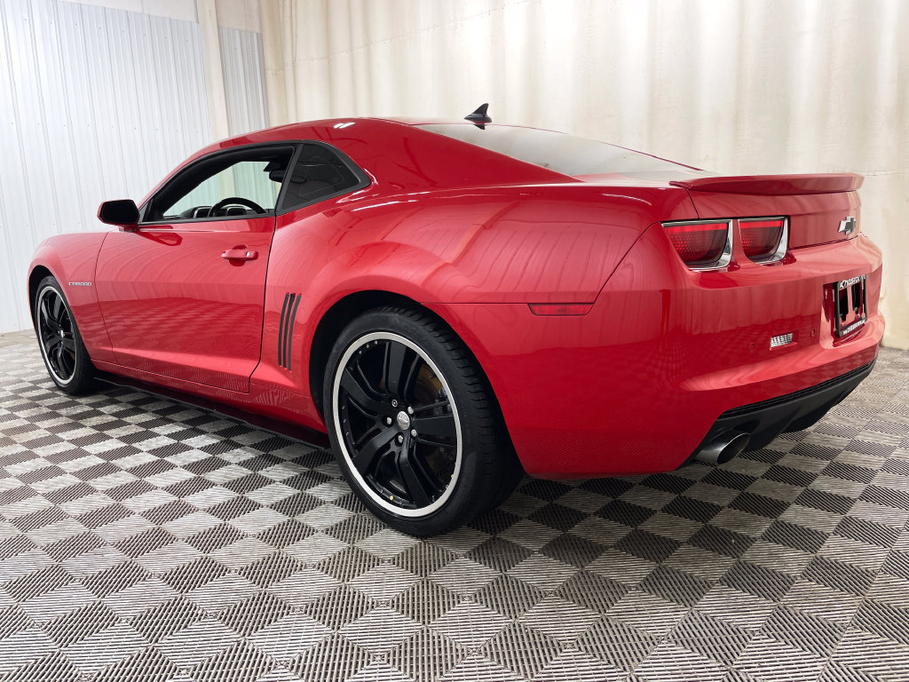 Used 2010 Chevrolet Camaro SS RWD image 41