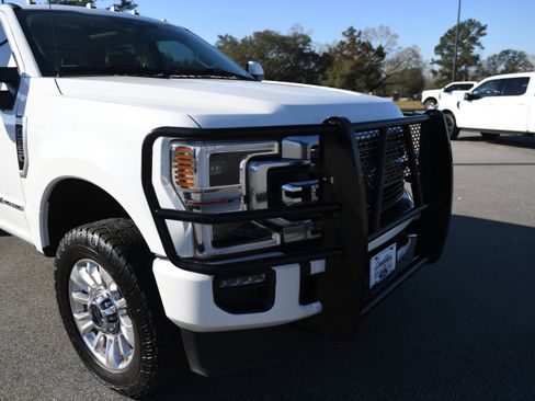 Used 2020 Ford F250 Limited image 8