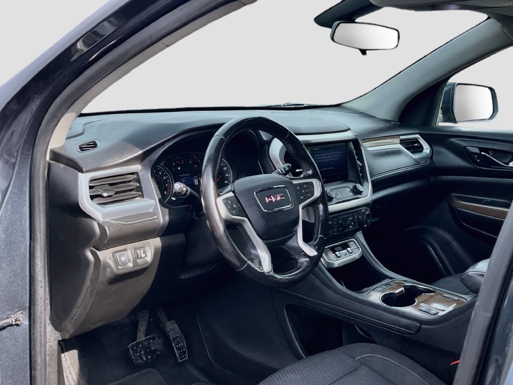 Used 2020 GMC Acadia SLE w/ Driver Convenience Package FWD image 9