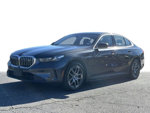 Used 2024 BMW i5 eDrive40i image 24