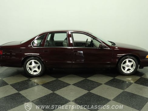 Used 1996 Chevrolet Impala SS RWD image 13