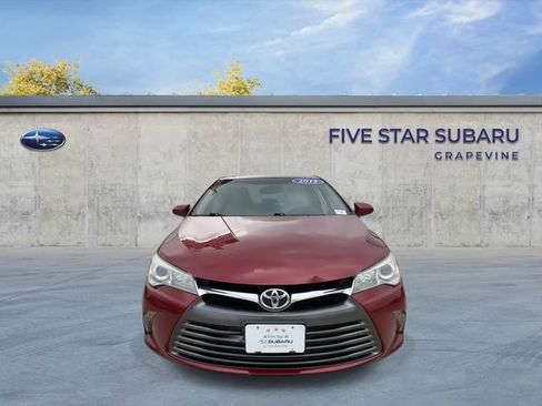 Used 2015 Toyota Camry XLE w/ Moonroof Package image 3