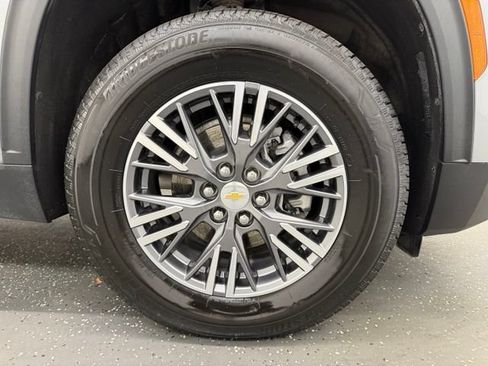Used 2026 Chevrolet Traverse LT AWD/4WD image 22