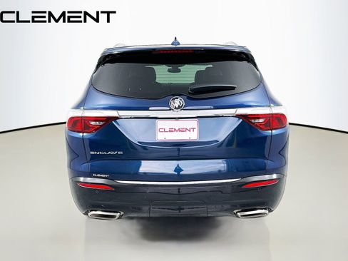 Used 2022 Buick Enclave Essence FWD image 8