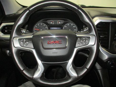 Used 2019 GMC Acadia SLE image 12