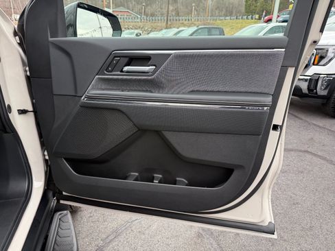 New 2026 GMC Sierra EV Elevation AWD/4WD image 22