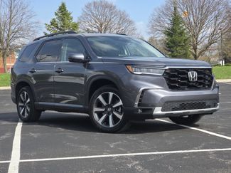 Certified 2025 Honda Pilot Touring video 2