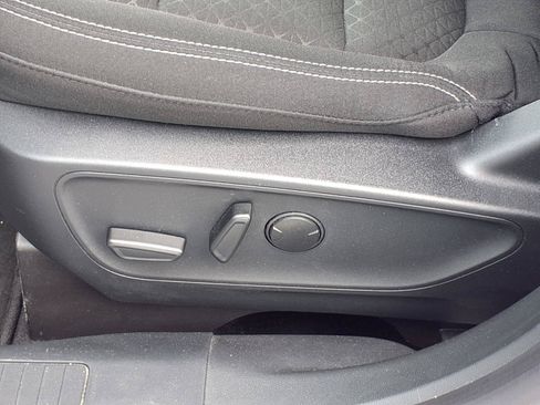 Used 2024 Ford Escape Active w/ Tech Pack #1 AWD/4WD image 4